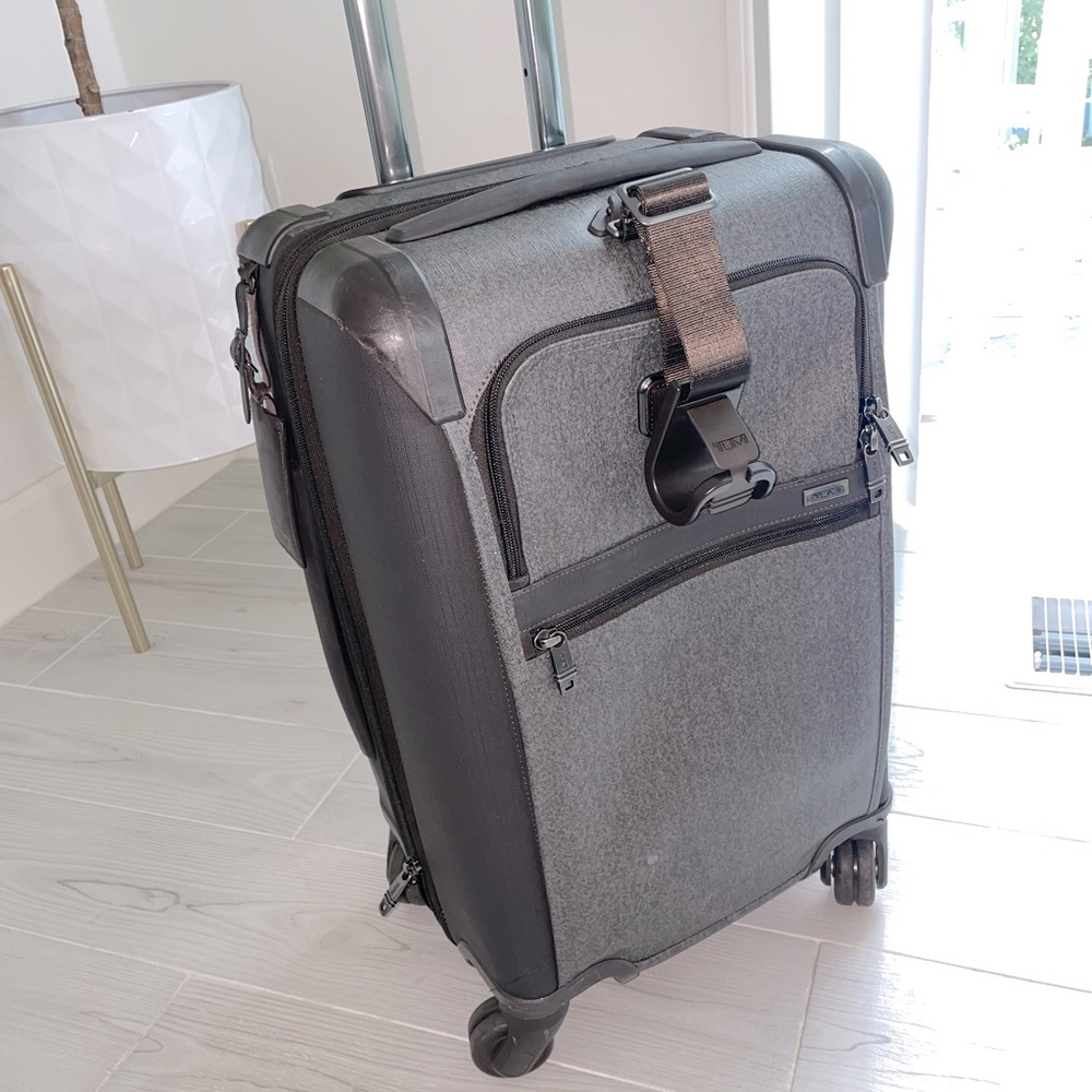 Tumi Luggage International Expandable Carry-On